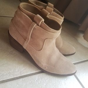 Joie Ajax bootie tan suede 36.5